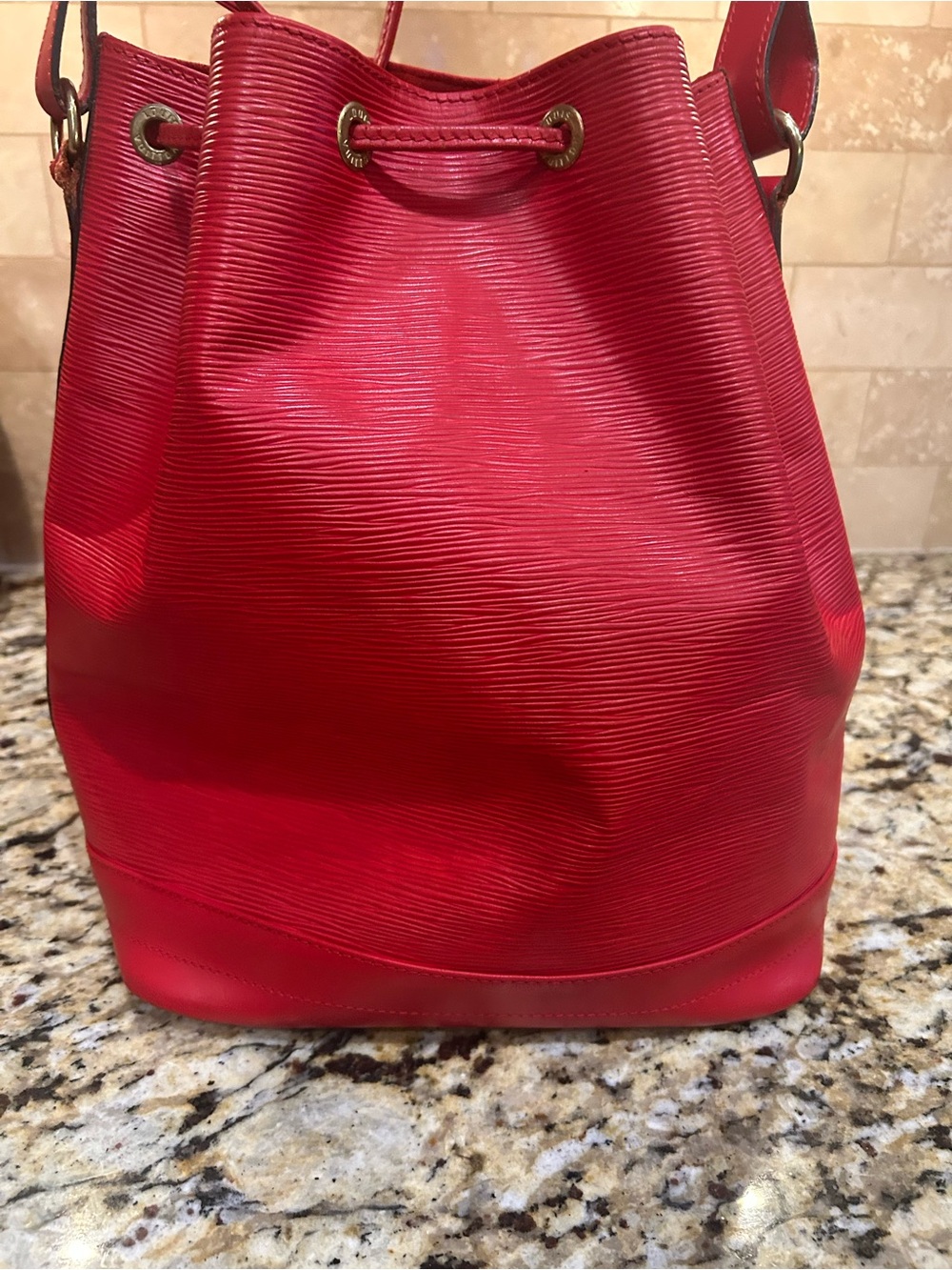 Louis Vuitton Women's Red Epi Noe GM Large Leather Shoulder Bucket Bag COA - Picture 2 of 16